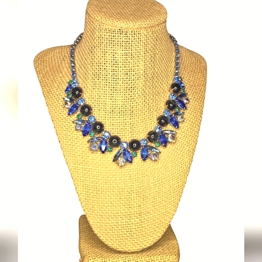 Vtg Elegant Blue and Green Glass and Rhinestone Necklace